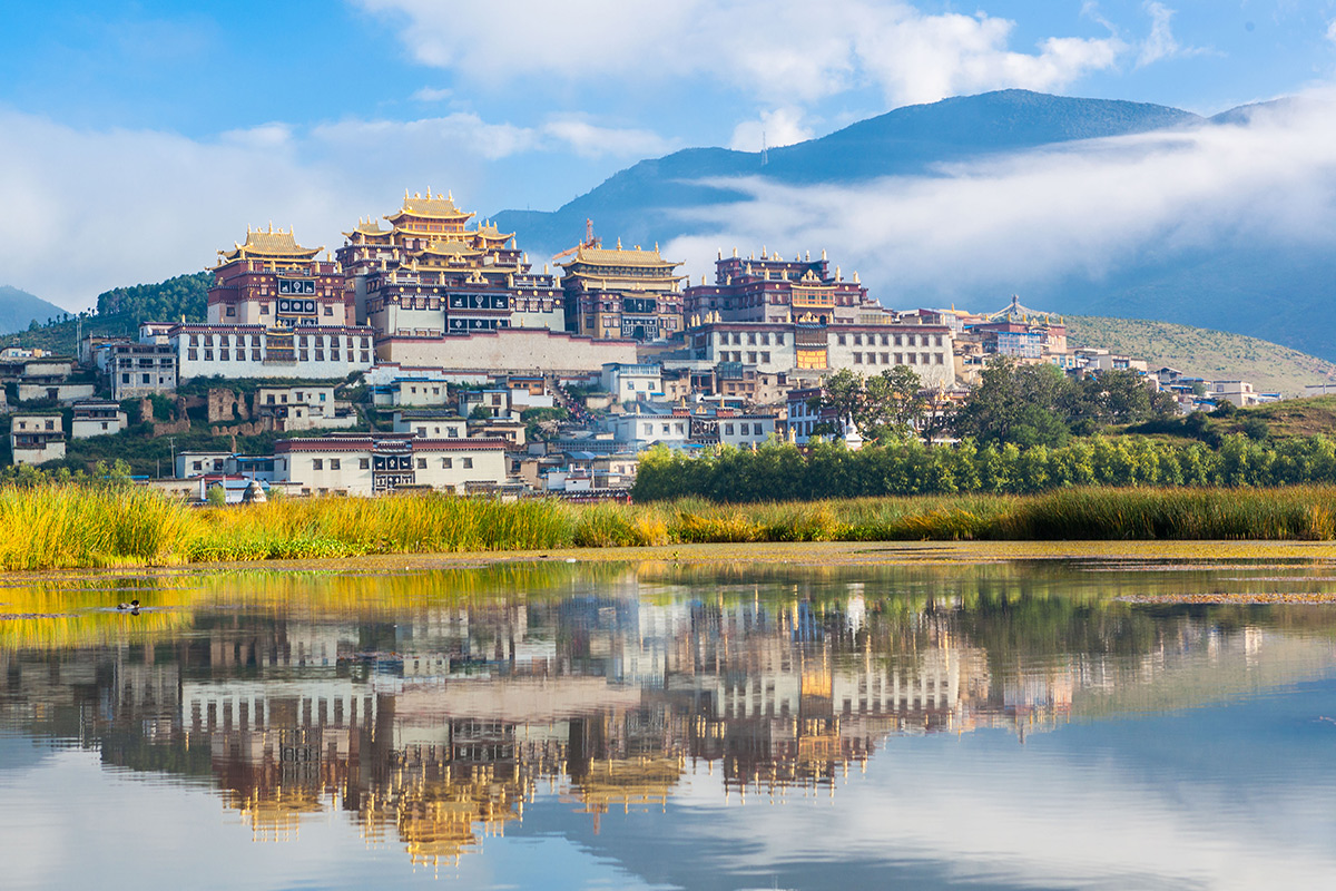 云南,致敬来宾、女士们与先生们